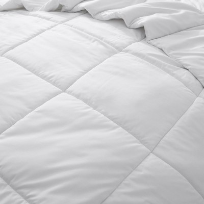Twin White Down Alternative Microfiber Comforter
