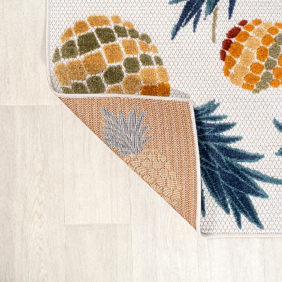 Ivory Tropical Pineapple 3' x 5' Synthetic Indoor/Outdoor Rug