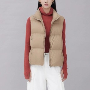 Women’s Lightweight Puffer Vest Packable Warm Winter Puffy Vest - 1 of 4