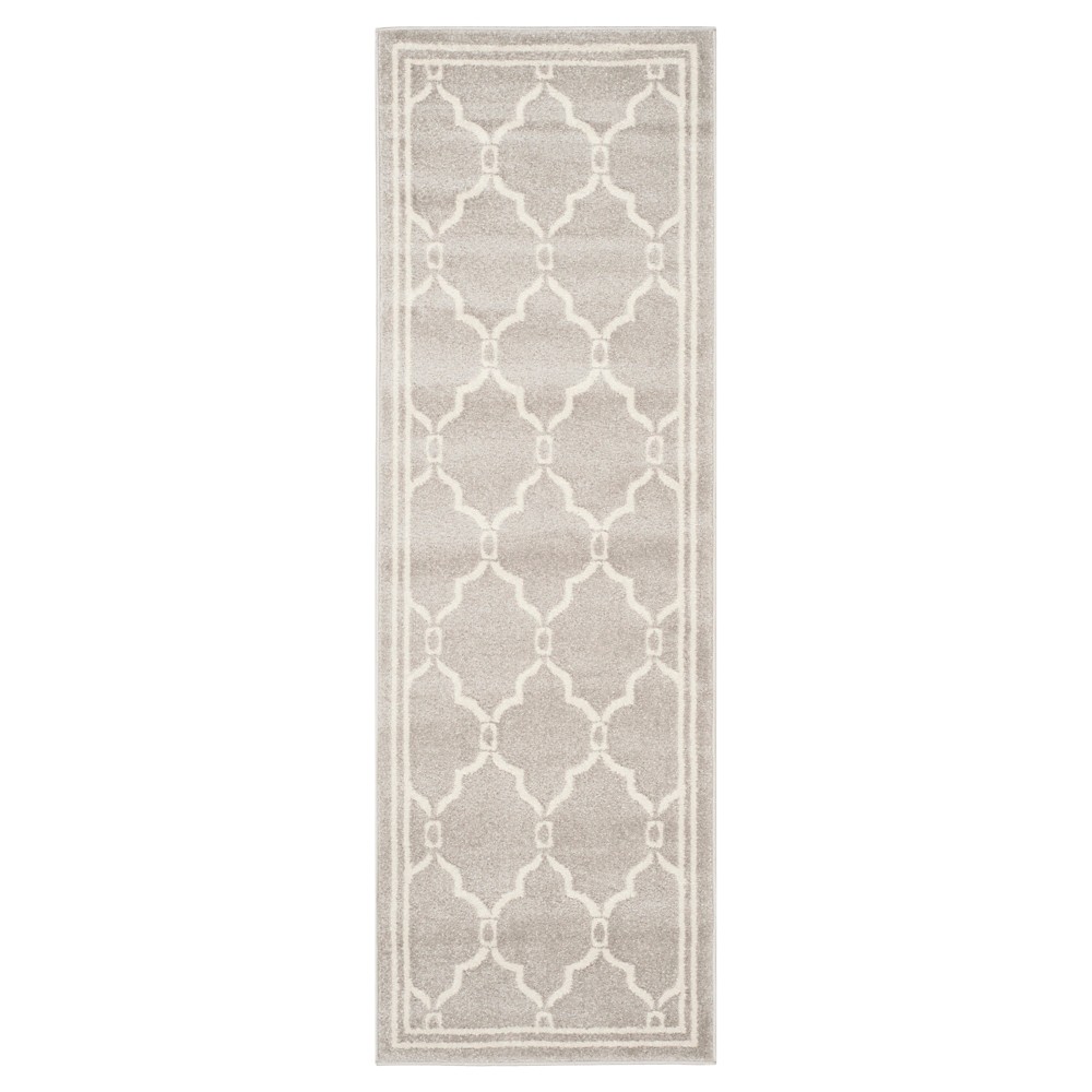 Prato 2'3inx7' Indoor/Outdoor Runner - Light Gray/Ivory - Safavieh