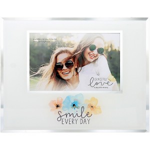 Pavilion Gift Company - Smile - 9.25" x 7.25" Frame (Holds 6" x 4" Photo) - Single Image Frames - 1 of 4