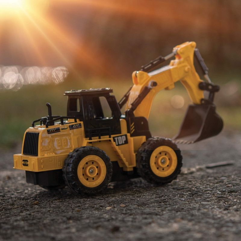Top Race Fully Functional Remote Control Excavator - Kids Size Designed for Small Hands, 6 of 7