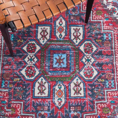 Tucson Traditional 6' x 9' Red Synthetic Rectangular Rug