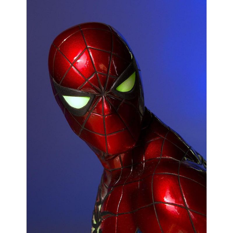Gentle Giant Marvel Spider-Man Collector Statue | Spider-Man Mark IV Suit | 6-Inch Height, 3 of 8