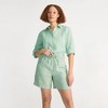 Lands' End Women's Linen High Rise Pull On 7" Shorts - 4 of 4