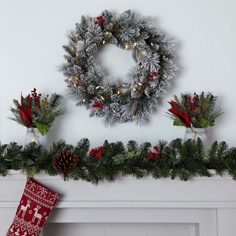 NOMA Pre-Lit Battery Operated Artificial Christmas Wreath, 4 of 6