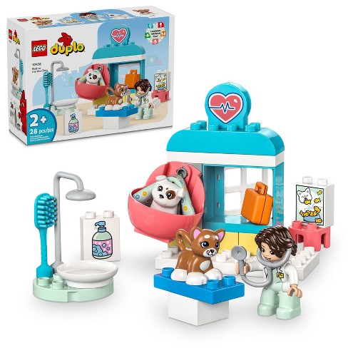 Realistic veterinarian toy store set