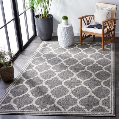 Dark Grey and Beige Geometric Easy-Care Area Rug, 4' x 6'