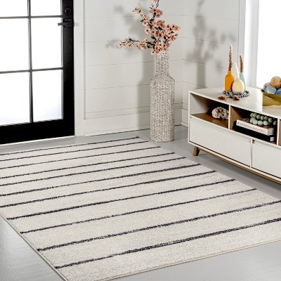 Williamsburg Cream and Black Striped 4' x 6' Synthetic Area Rug