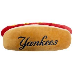 MLB New York Yankees Hot Dog Pets Toy - 1 of 4
