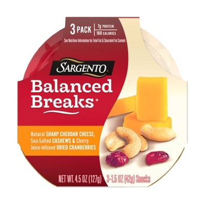 Sargento Balanced Breaks Natural Sharp Cheddar, Sea-Salted Cashews & Cherry Juice-Infused Dried Cranberries - 4.5oz/3ct