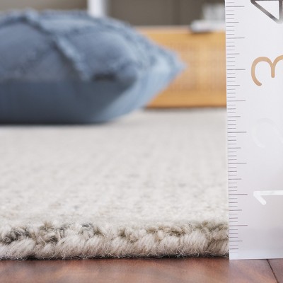 Light Grey and Ivory Hand Tufted Wool Area Rug 3' x 5'