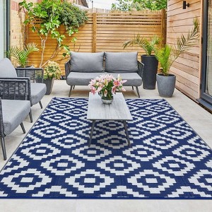 Washable Outdoor Rug with Classic Checked Pattern - 1 of 4