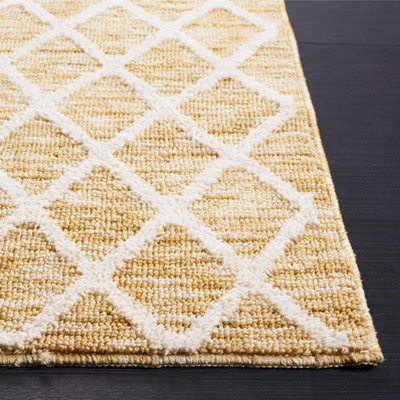 Gold and Ivory Trellis Design 5' x 8' Synthetic Area Rug