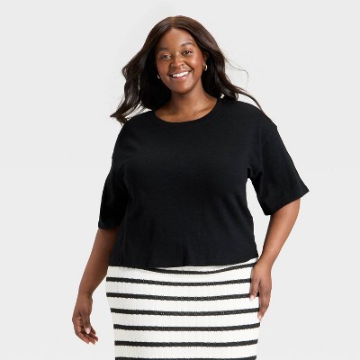Women's Leisure Studio Boxy Short Sleeve T-Shirt - Universal Thread™