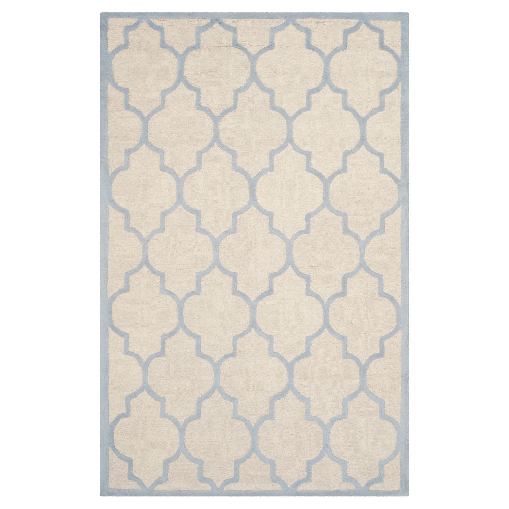 2'x3' Quatrefoil Design Accent Rug Ivory/Light Blue - Safavieh