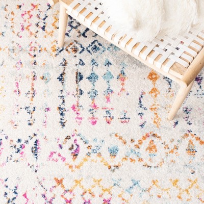 Ivory Gold Moroccan Boho 5'3" x 7'6" Synthetic Area Rug