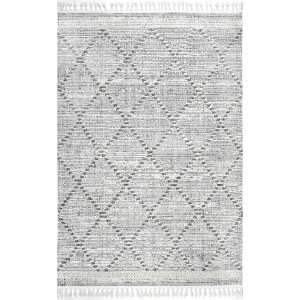 Nuloom Skylar Textured Trellis Tasseled Indoor Area Rug - 1 of 4
