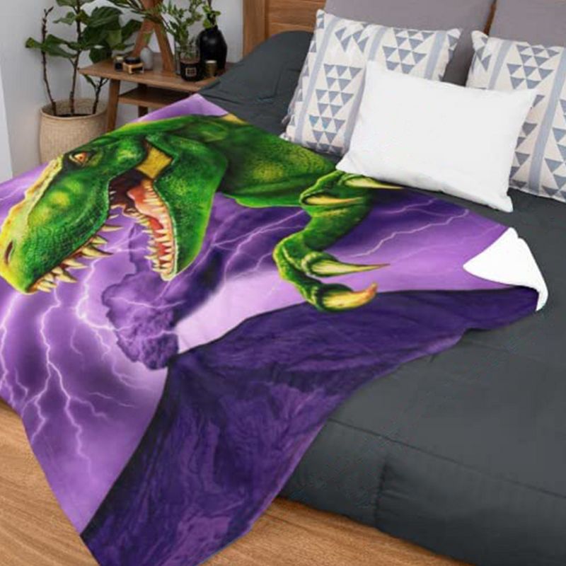 Dawhud Direct  50" x 60" Fleece Blanket for Bed For Boys, Men, Unisex and Kids, 3 of 5