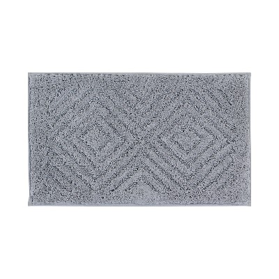 Silver Diamond Pattern Tufted Bath Rug 24" x 40"