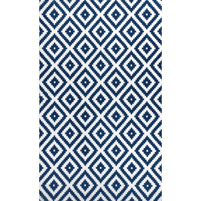 Nuloom Kellee Pet Friendly Machine Washable Modern Diamonds Area Rug
