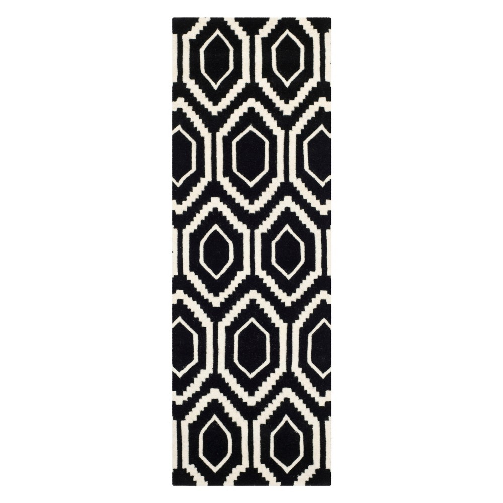 2'3inx7' Runner Kay Geometric Tufted Accent Rug Black/Ivory - Safavieh