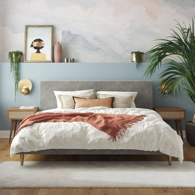Daphne King-Sized Light Gray Velvet Upholstered Bed with Tufted Headboard