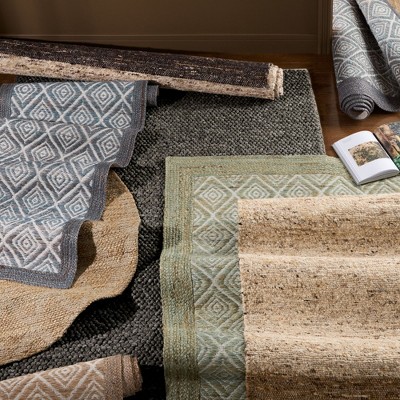 Ivory Beige Handcrafted Wool Rectangular Area Rug 5' x 7'