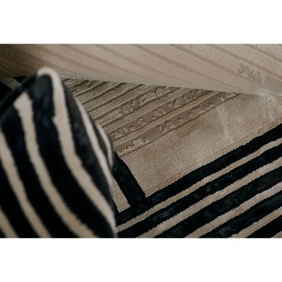 Xander Black and Ivory Geometric Rectangular Rug