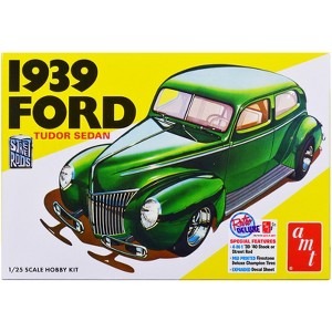 Skill 2 Model Kit 1939 Ford Tudor Sedan "Street Rod" Series 1/25 Scale Model by AMT - 1 of 4