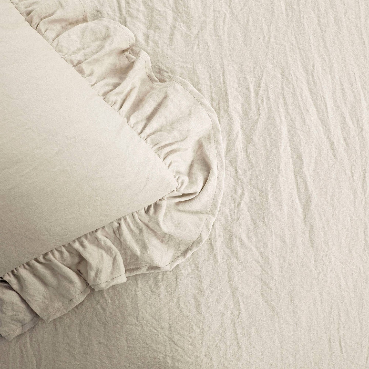 Комплект с одеялом Lush Decor 3pc California King Reyna Comforter Set Wheat: Ruffled Microfiber Bedding, Machine Washable — фото 4