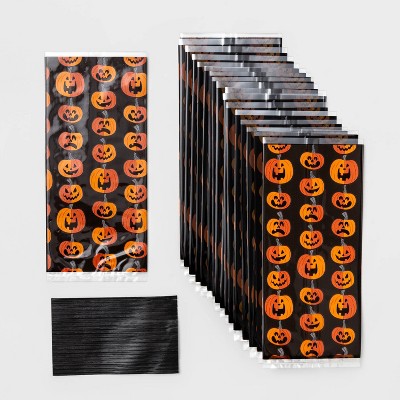 20ct Plastic Scattered Pumpkins Treat Bag - Hyde & EEK! Boutique™