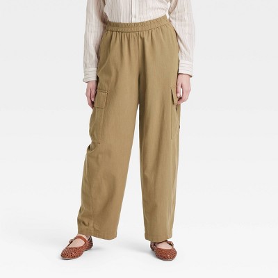 Women's Mid-Rise Relaxed Fit Pull-On Cargo Pants - Universal Thread™ Moss Green