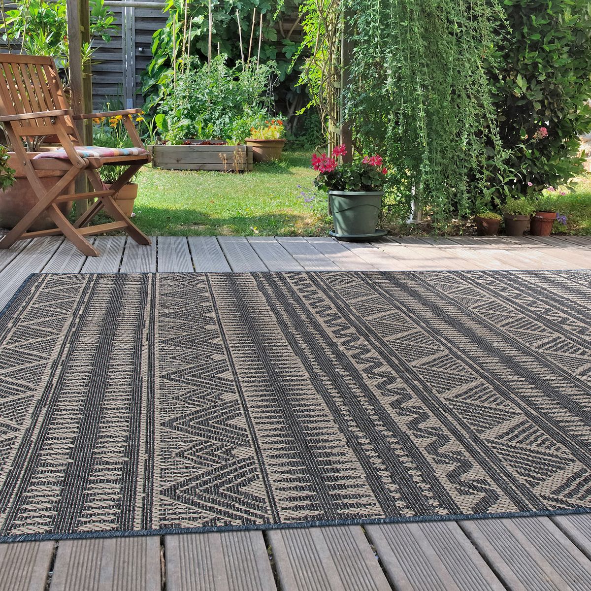 World Rug Gallery Bohemian Geometric Indoor/Outdoor Area Rug: Weather-Resistant, Low Pile, Machine Made - thumbnail 7