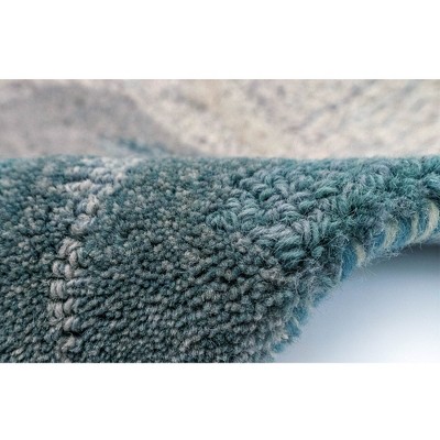 Hand-Tufted Water Blue Wool 5' x 7' Area Rug