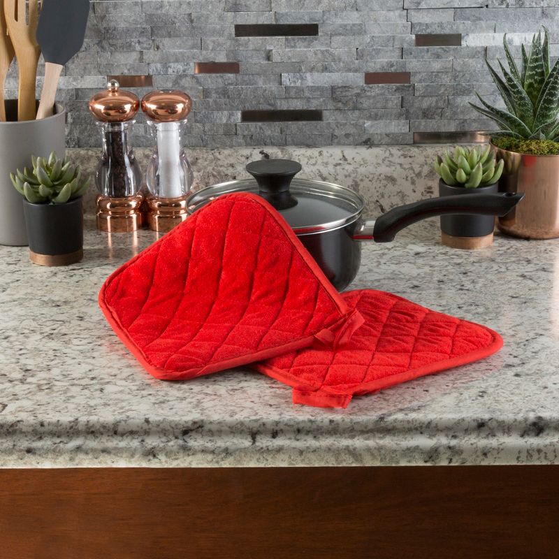 Pot Holder Set, 2 Piece Oversized Heat Resistant Quilted Cotton Pot Holders By Hastings Home (Red), 2 of 7
