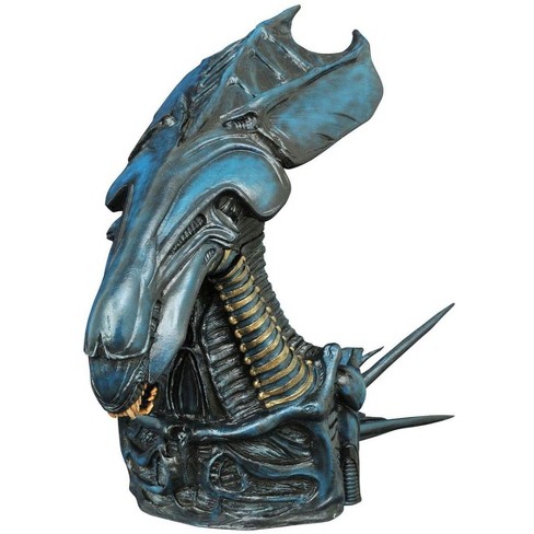 Diamond Comic Distributors, Inc. Aliens: Alien Xenomorph Queen Vinyl Bust Bank - image 1 of 1