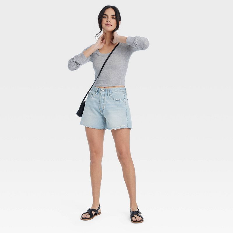 Women's Mid-Rise 90's Baggy Jean Shorts - Universal Thread™, 4 of 11