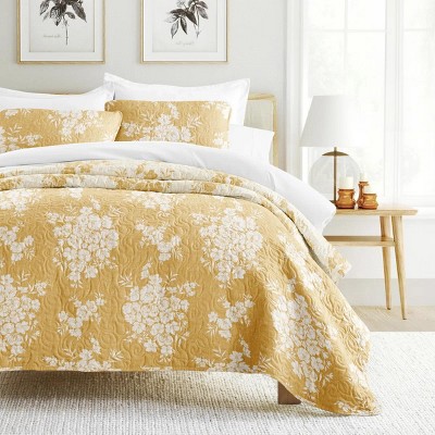FIONECA Quilt Set- Lightweight - All Season Quilted Coverlet - Distressed Bouquet