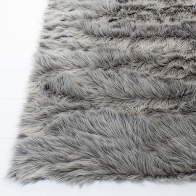 Gray Faux Sheepskin 5' x 7' Rectangular Area Rug