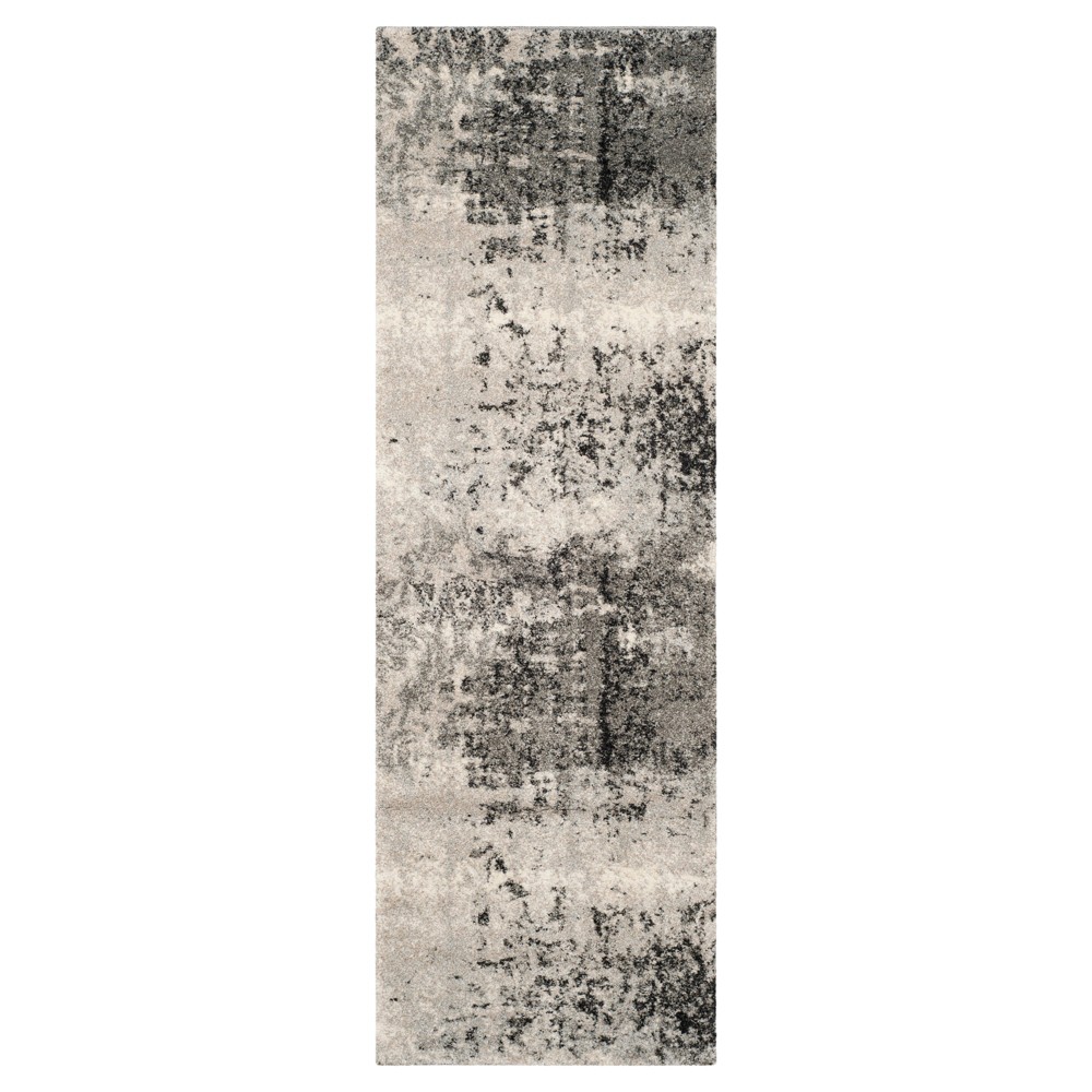 Kensington Runner - Light Gray / Gray ( 2' 3inx7' ) - Safavieh