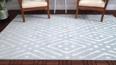 Light Blue Geometric 4' x 6' Synthetic Outdoor Area Rug