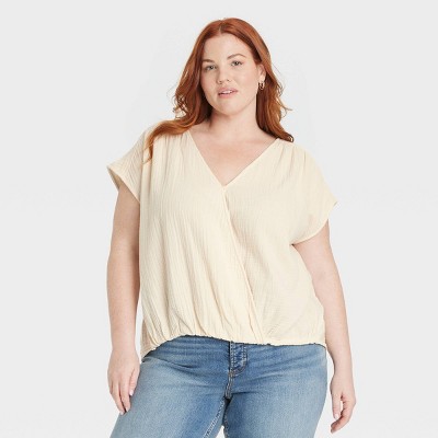 Women's Short Sleeve Blouse - Universal Thread™