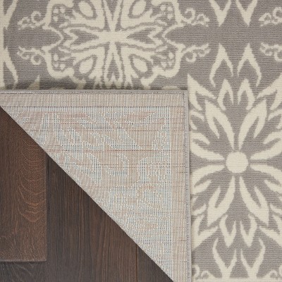 Ivory and Grey Floral Synthetic 5' x 7' Area Rug