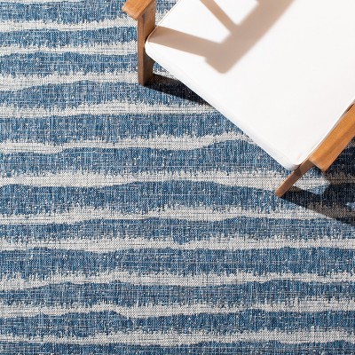 Gray Square Synthetic Non-slip Indoor/Outdoor Rug