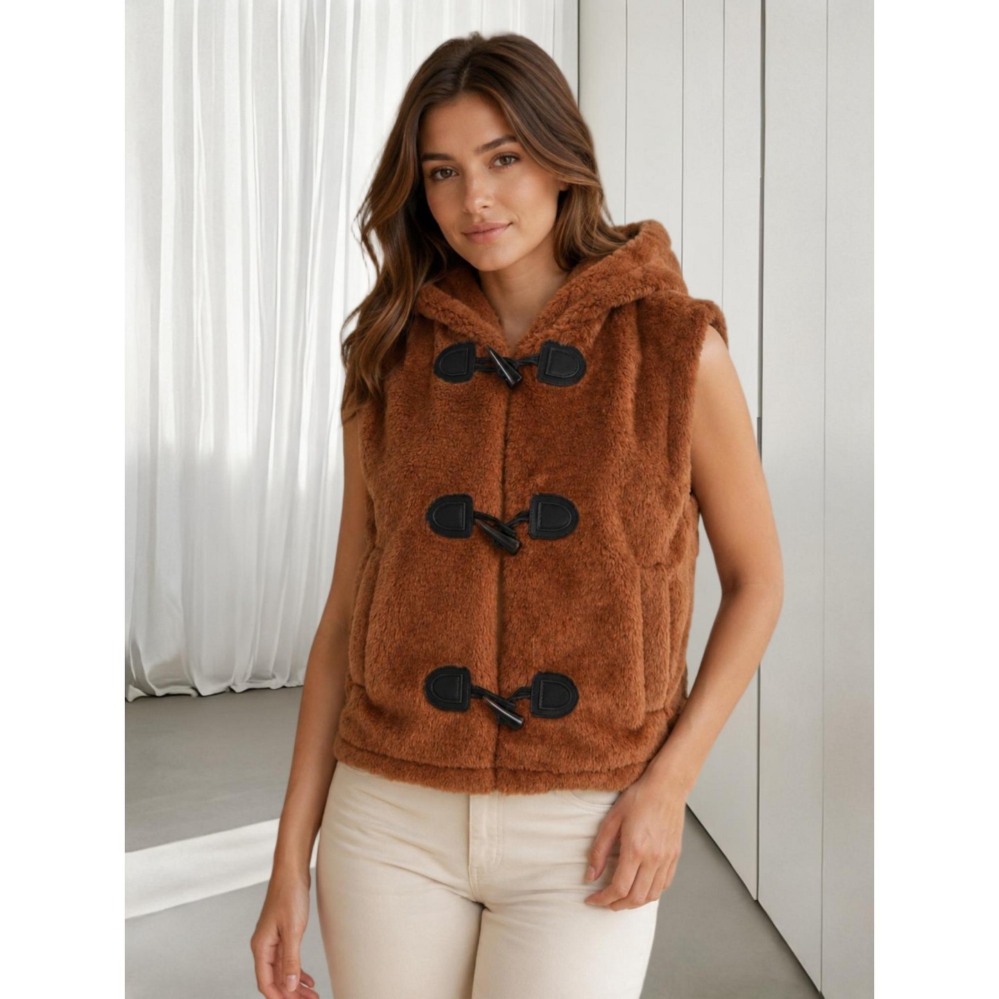 Женский жилет Imily Bela Women Hooded Fuzzy Sleeveless Vest Duffle Button Warm Casual Outerwear With Pockets Brown, цвет: Коричневый — фото 2