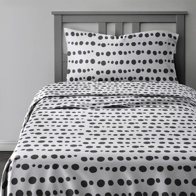 CGK Linens Kids 4 Piece Microfiber Sheet Set in Blue Dots, Size Twin