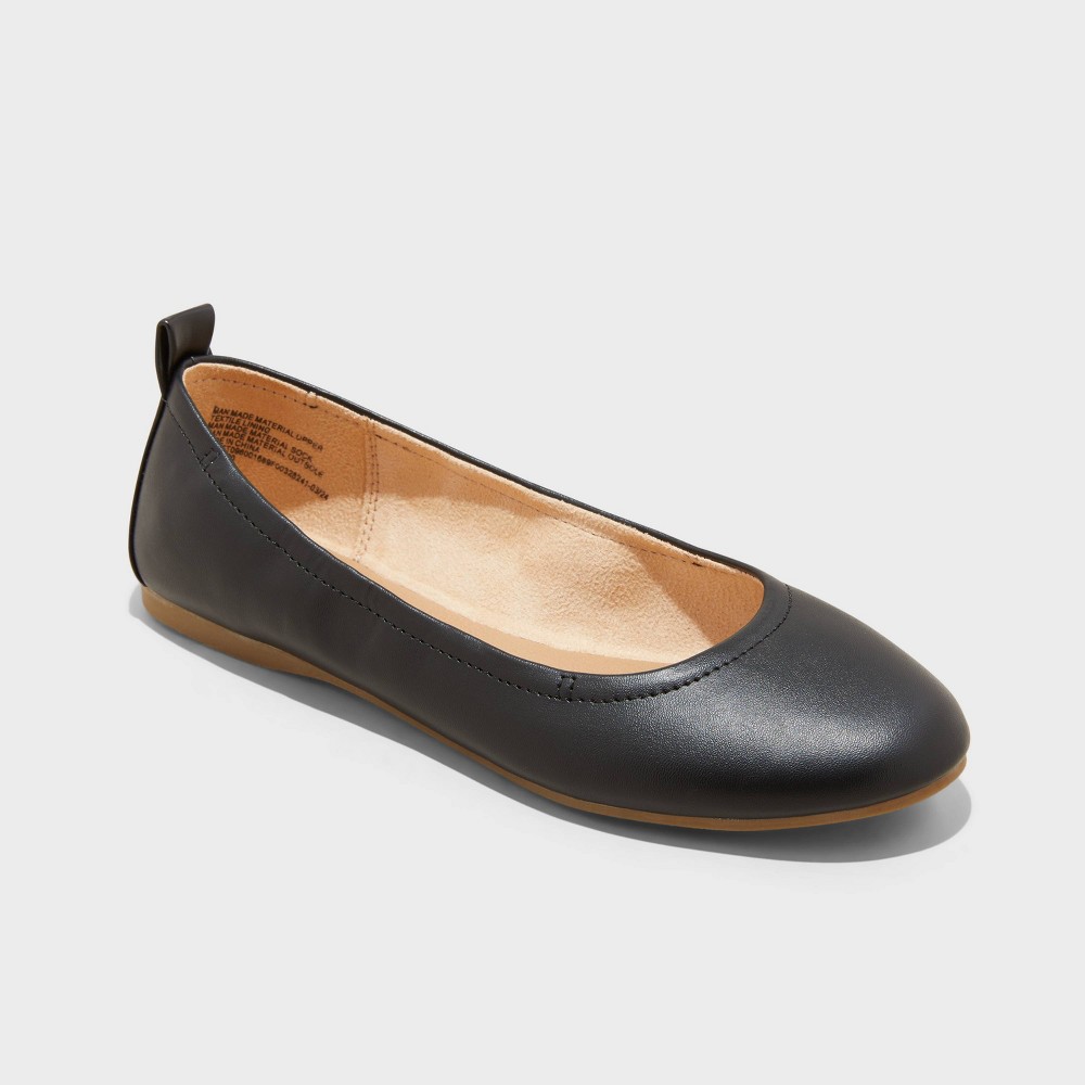 Women's Danielle Scrunch Ballet Flats with Memory Foam Insole - Universal Thread™ Black 8.5