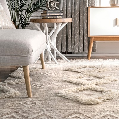 Handmade Beige Wool Shag Rug with Geometric Braided Tassels, 4' x 6'