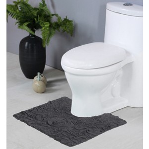 Bell Flower Collection Cotton Floral Pattern Tufted Bath Rug - Home Weavers - 1 of 4